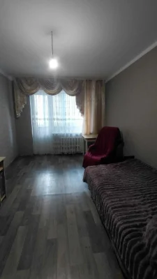 Продам 2 комнатная квартиру на  ул. Десантный бульвар/ Крымс