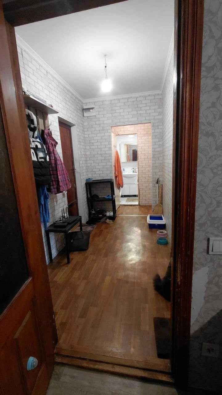 Продам 2 комнатная квартиру на  ул. Десантный бульвар/ Крымс