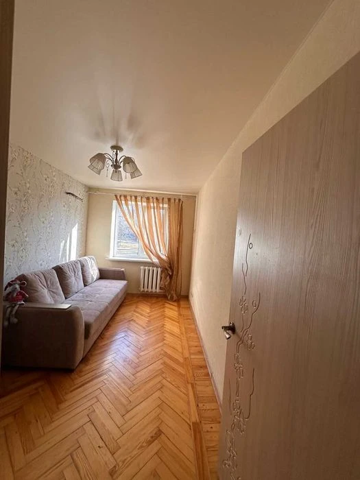 Kharkiv. Apartment for sale in the middle of the Yuvileyny Avenue district