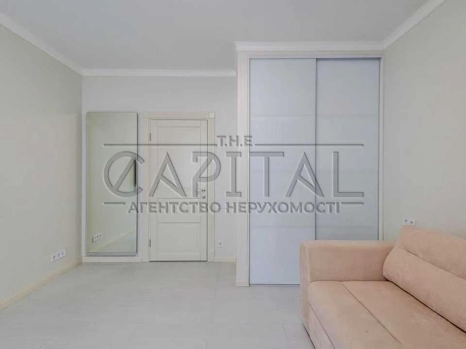 Квартира. Київ, Василя Стуса вул.