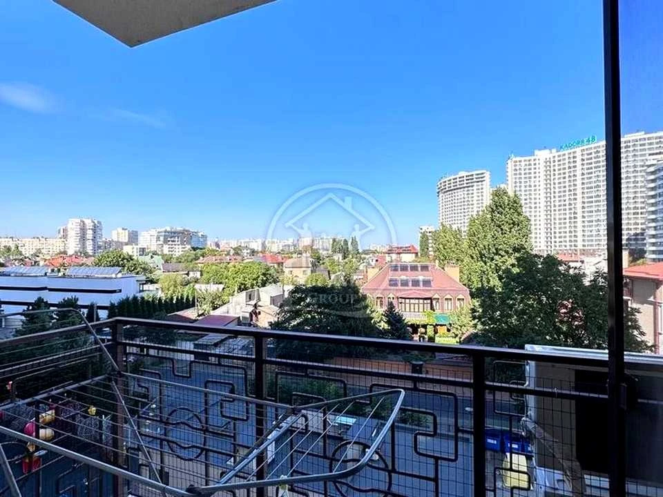 Квартира. Одеса, Літературна вул.