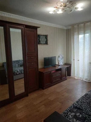 Продам 2 к квартиру на Новых Домах.