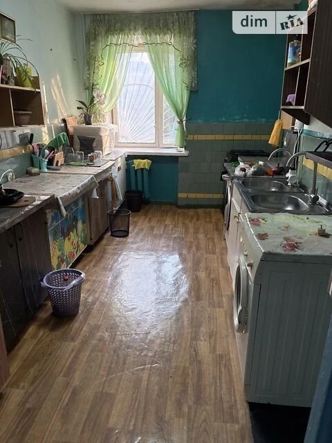 Room for sale 28.8 sq. m. on Kosmonavta Popovycha 10 • I