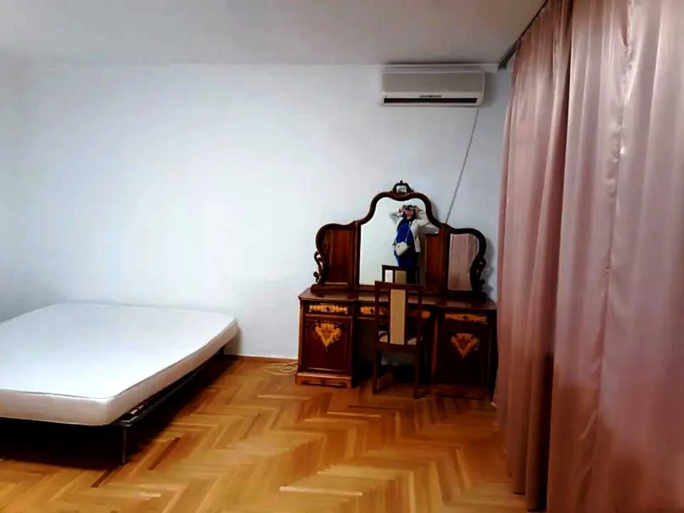 Квартира. Київ, Старонаводницька вул.