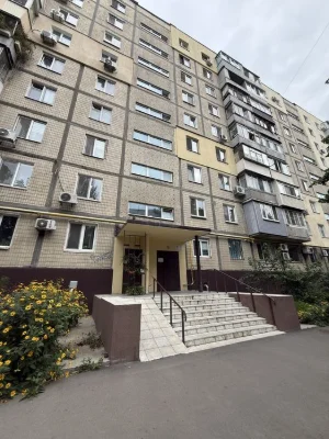 Продам 4х комнатную квартиру, Победа 4, набережная