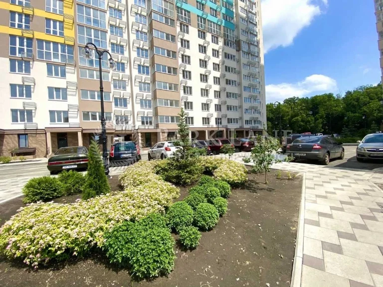 ЖК «Теремки»  простора 3-кімнатна квартири 106 м² Заболотног