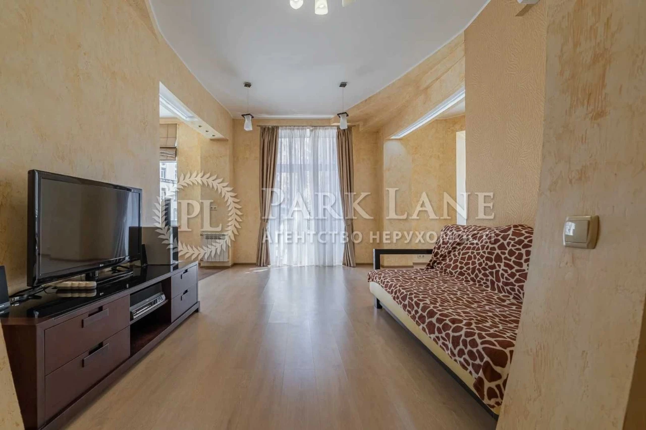 Продаж 2-кімнатної квартири вул. Хрещатик 23 Центр