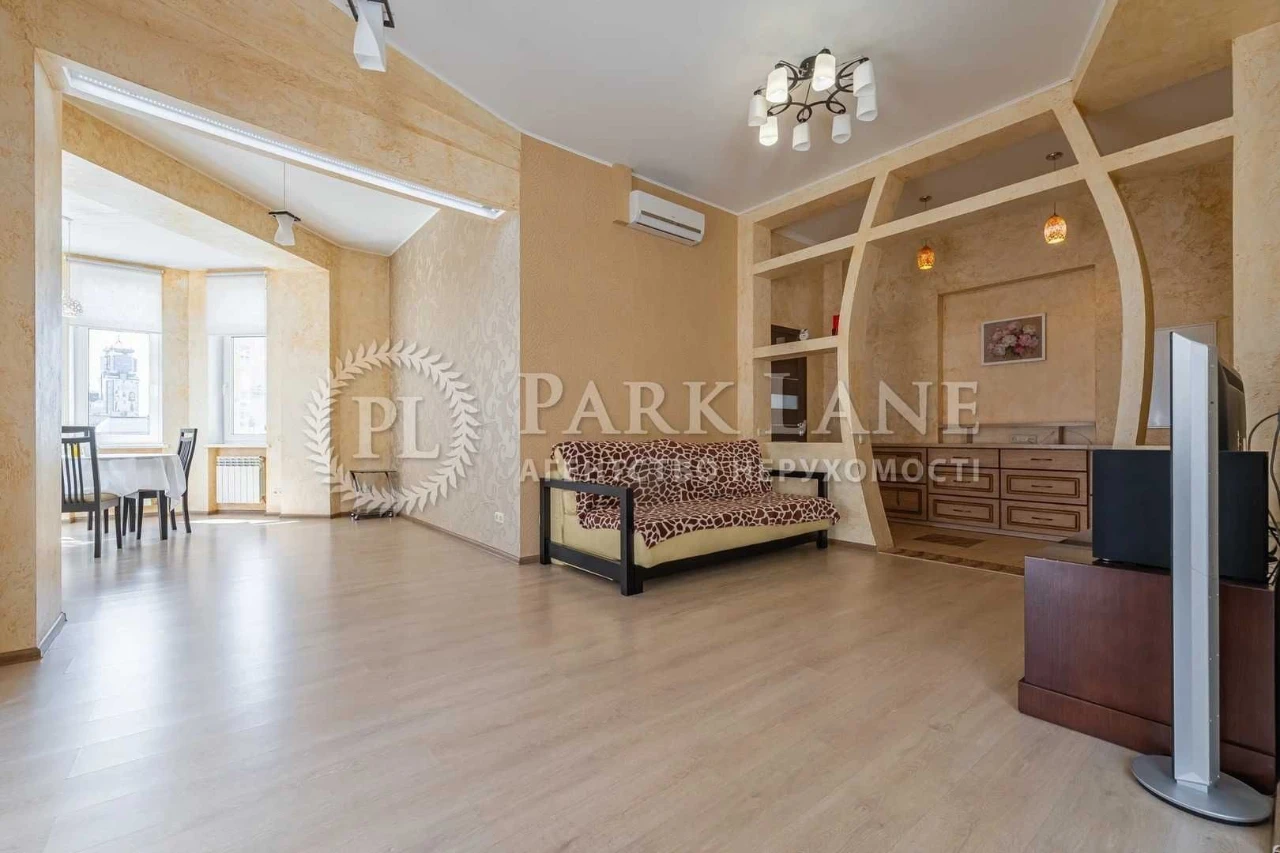 Продаж 2-кімнатної квартири вул. Хрещатик 23 Центр
