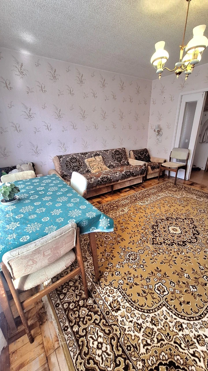 ПРОДАМ 3кв. пр.Советский 4/9эт. цена 21 000 у.е.