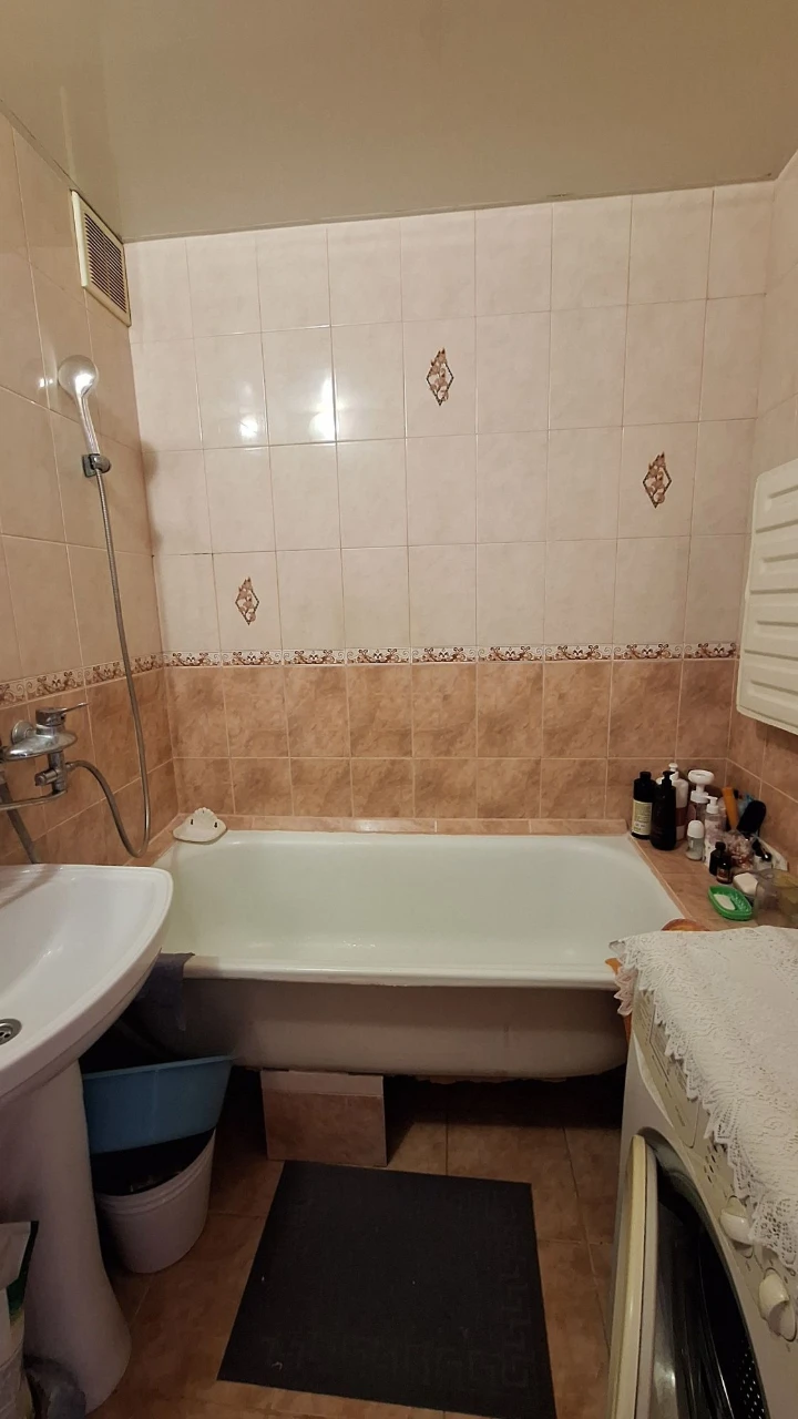 ПРОДАМ 3кв. пр.Советский 4/9эт. цена 21 000 у.е.