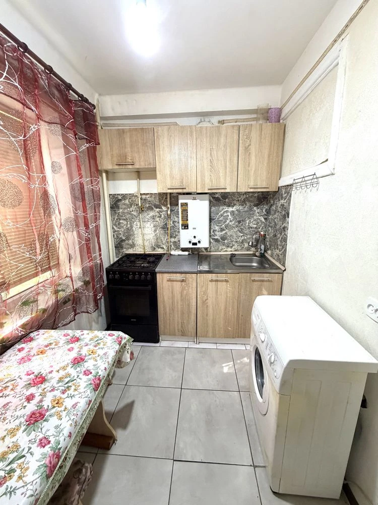 Продается 1 ком квартира Вознесеновском районе по улице Побе