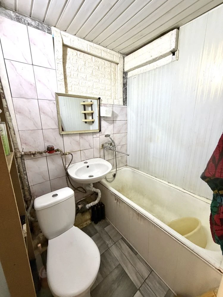 Продается 1 ком квартира Вознесеновском районе по улице Побе