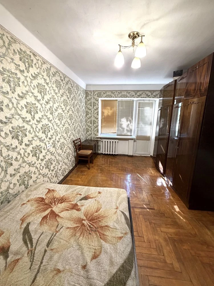 Продается 1 ком квартира Вознесеновском районе по улице Побе