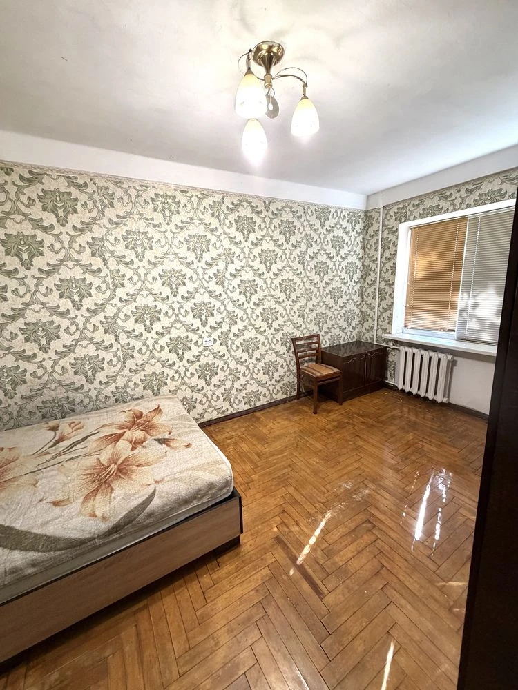Продается 1 ком квартира Вознесеновском районе по улице Побе