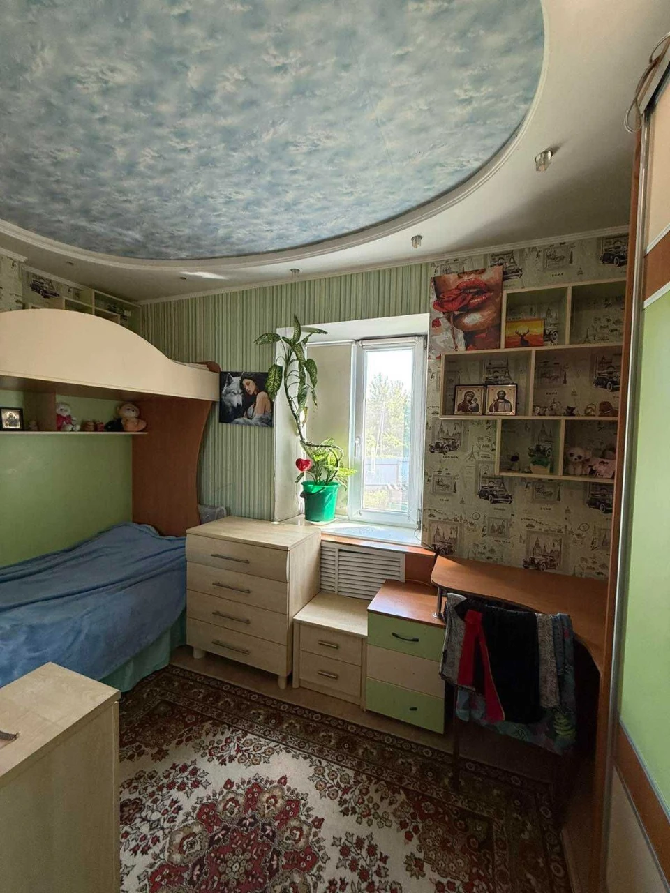 Будинок з власним подвір'ям по Панаса Мирного