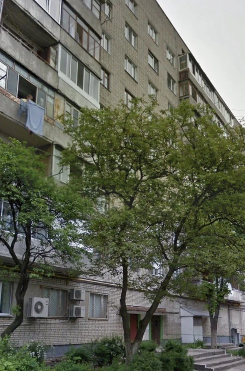 Продаж 2 кім.квартири цегла чешка Франківський район