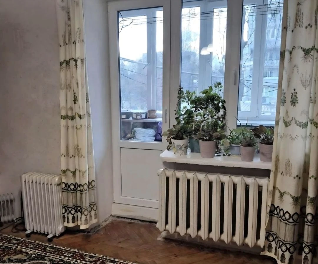 Продаж 2 кім.квартири цегла чешка Франківський район