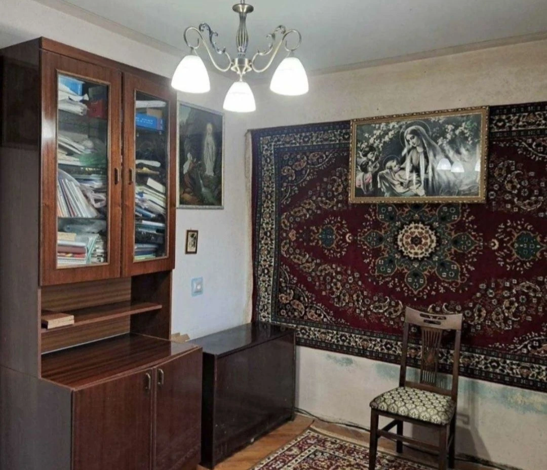 Продаж 2 кім.квартири цегла чешка Франківський район