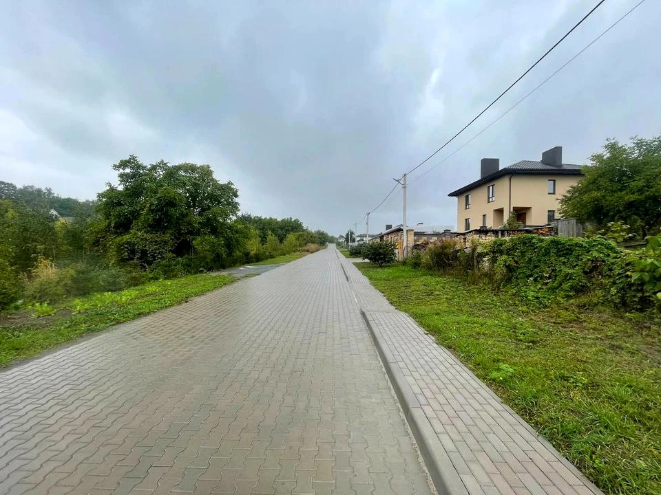 Ділянка. Рівне, Київська вул.