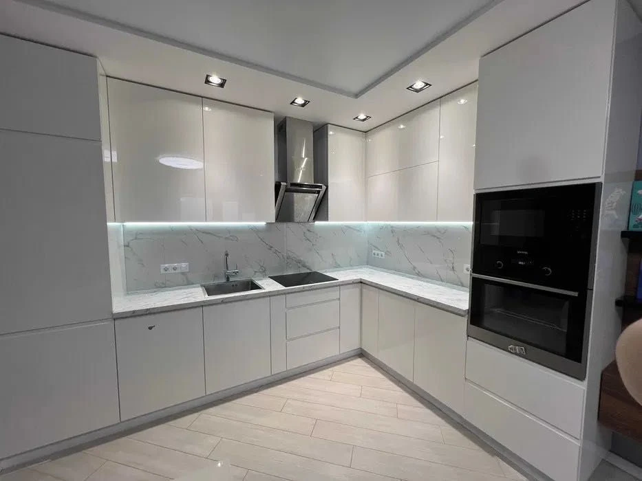 24327 Продам двухкомнатную квартиру в ЖК Дует, Алексеевка.
