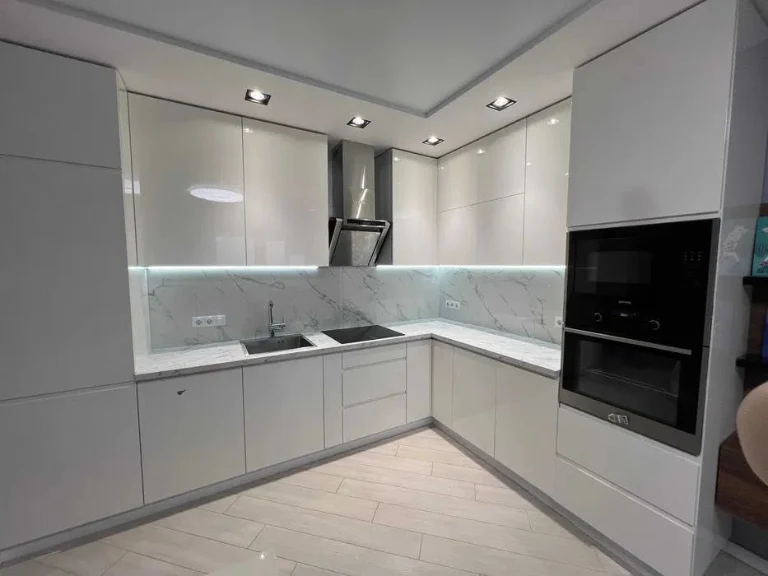 24327 Продам двухкомнатную квартиру в ЖК Дует, Алексеевка.