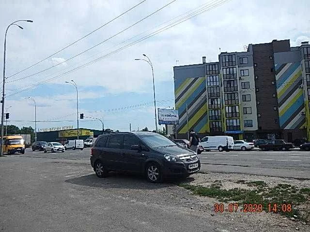 Палладина пр.- Стеценко . Участок в 6 сот . Тихое и уютное м