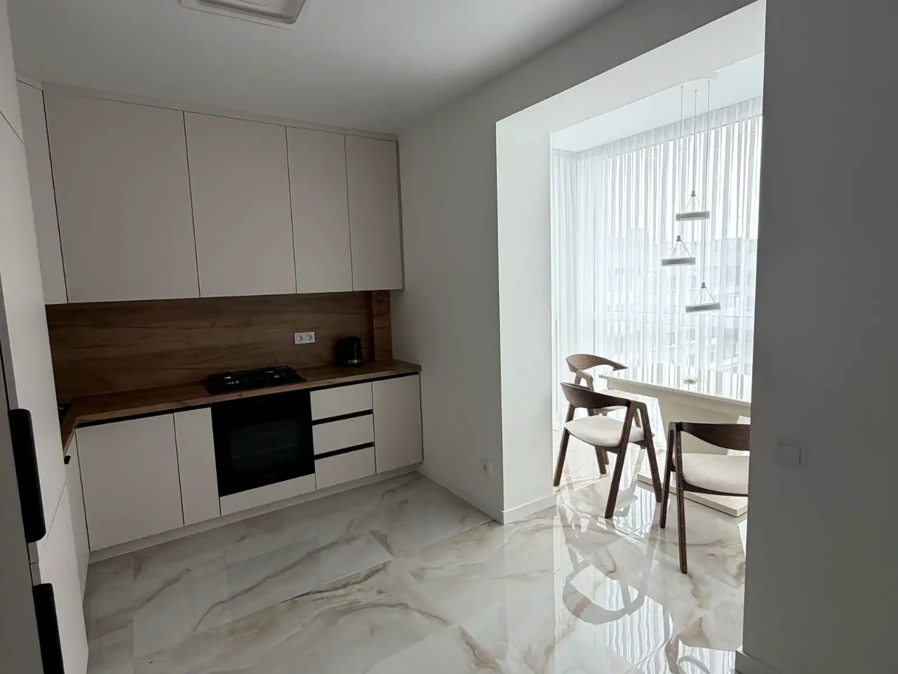 Оренда квартири 1-кімн. 46 м² 9/9 пов.