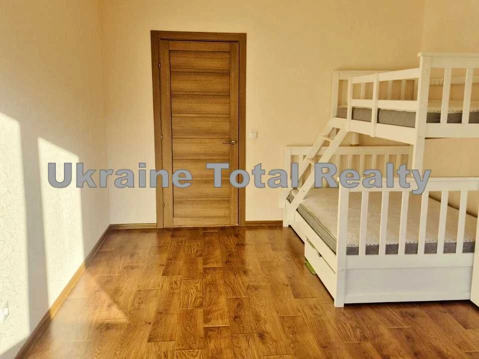Квартира. Київ, Ревуцького вул.