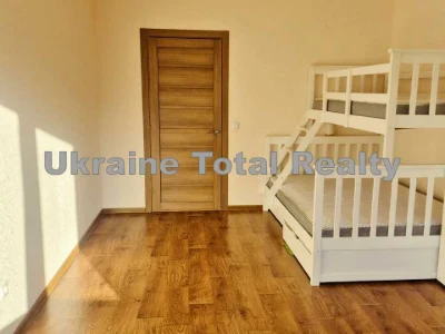 Квартира. Київ, Ревуцького вул.
