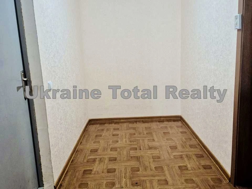 Квартира. Київ, Ревуцького вул.