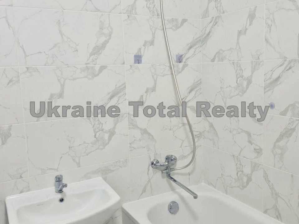 Квартира. Київ, Ревуцького вул.