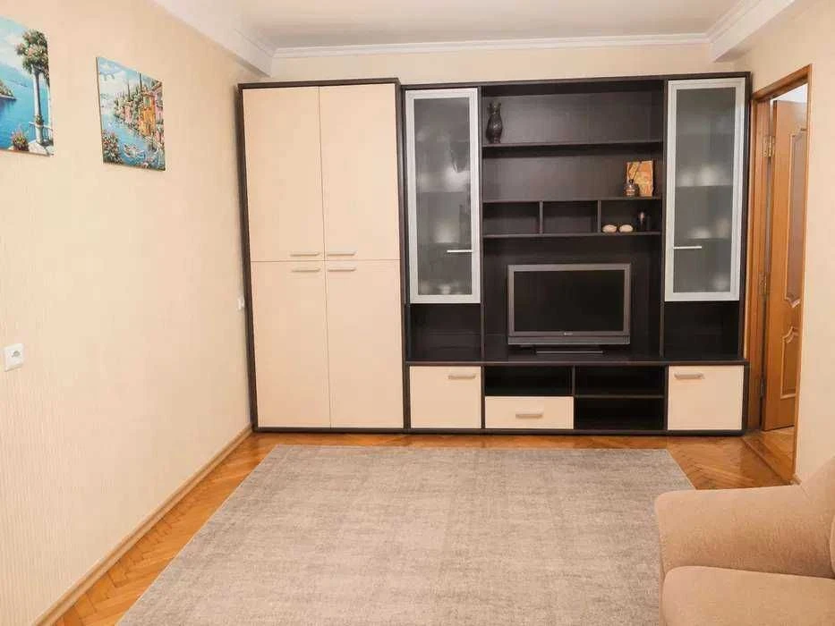 Продаж  2-кімн. Щербакiвського 61а, 44 м.кв - м. Сирець 5 хв
