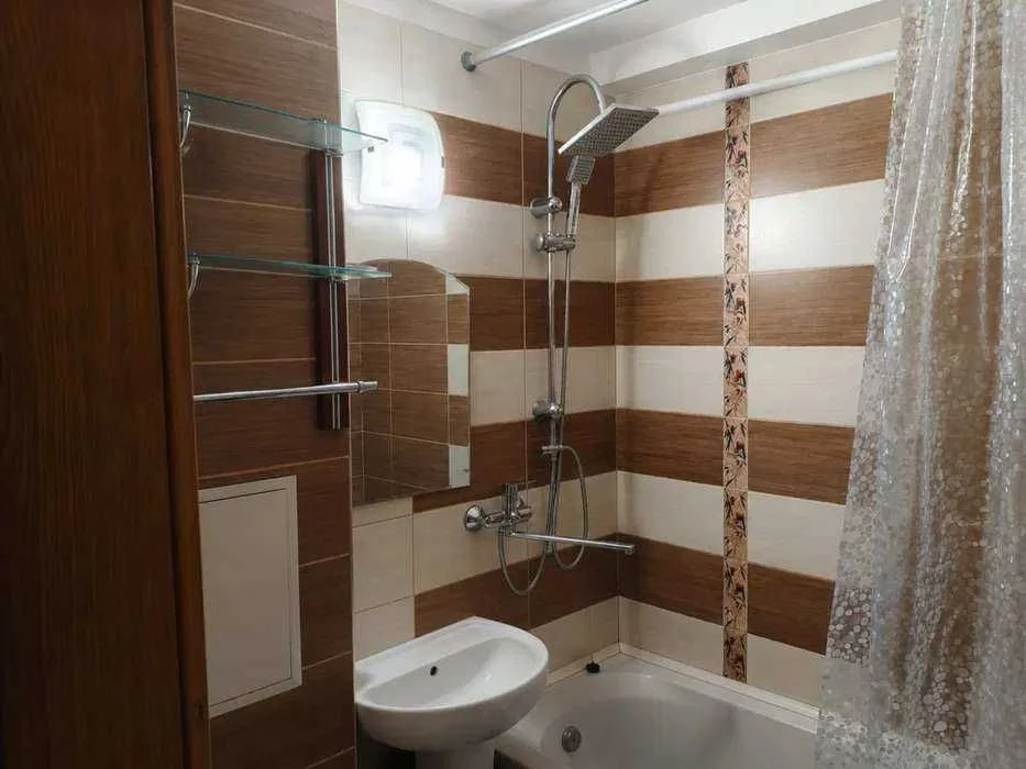Продаж  2-кімн. Щербакiвського 61а, 44 м.кв - м. Сирець 5 хв