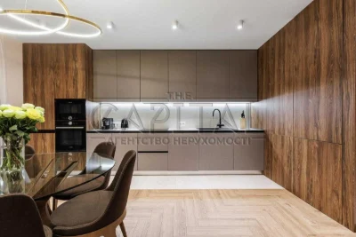 ЖК Central Park, продаж квартири із сучасним ремонтом,Джона