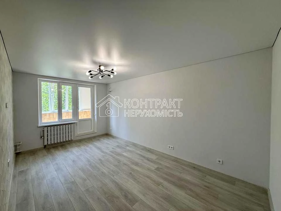 Apartment. Kharkiv, Traktorostudivnyky Ave.