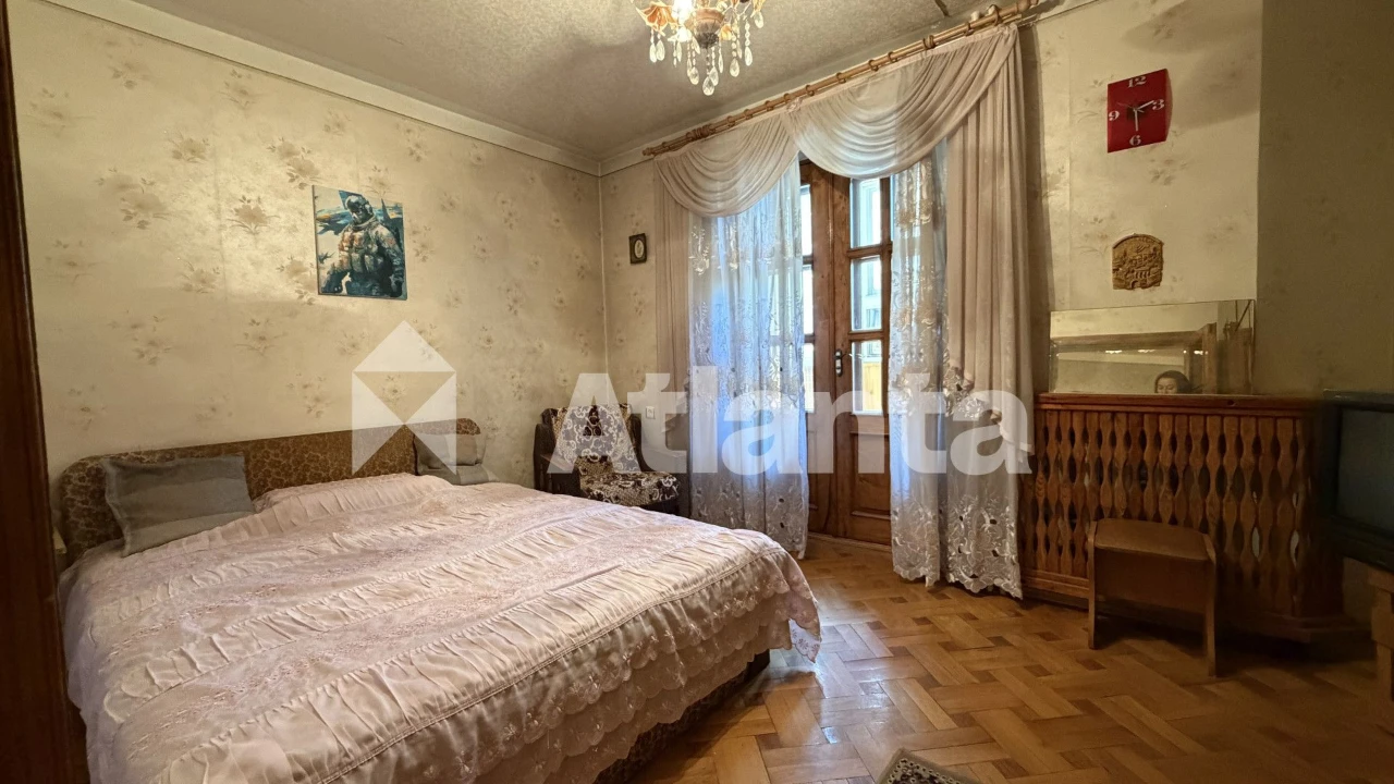 Продаётся 3х комнатная квартира на ул. Пантелеймоновской
