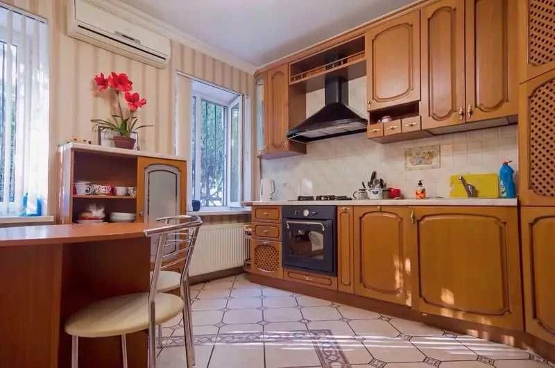 Дом 310М² на Пироговской • 6 комнат, 3 санузла • С мебелью и