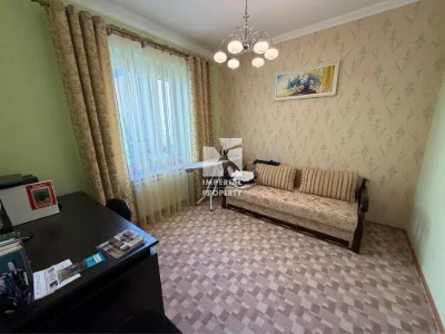 Продаж просторої квартири на набережній — 90 м² комфорту та