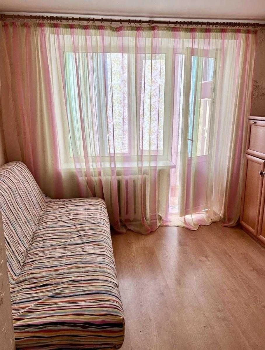 В продажу 1-кімнатна квартира 24 м2 "заходь-живи" на Захисни