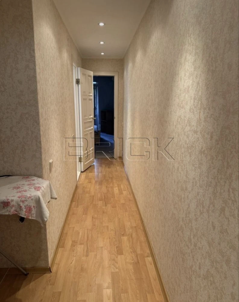 Продаж дворівневої 3-к квартири 83,3кв   вул. Сержа Лифаря,