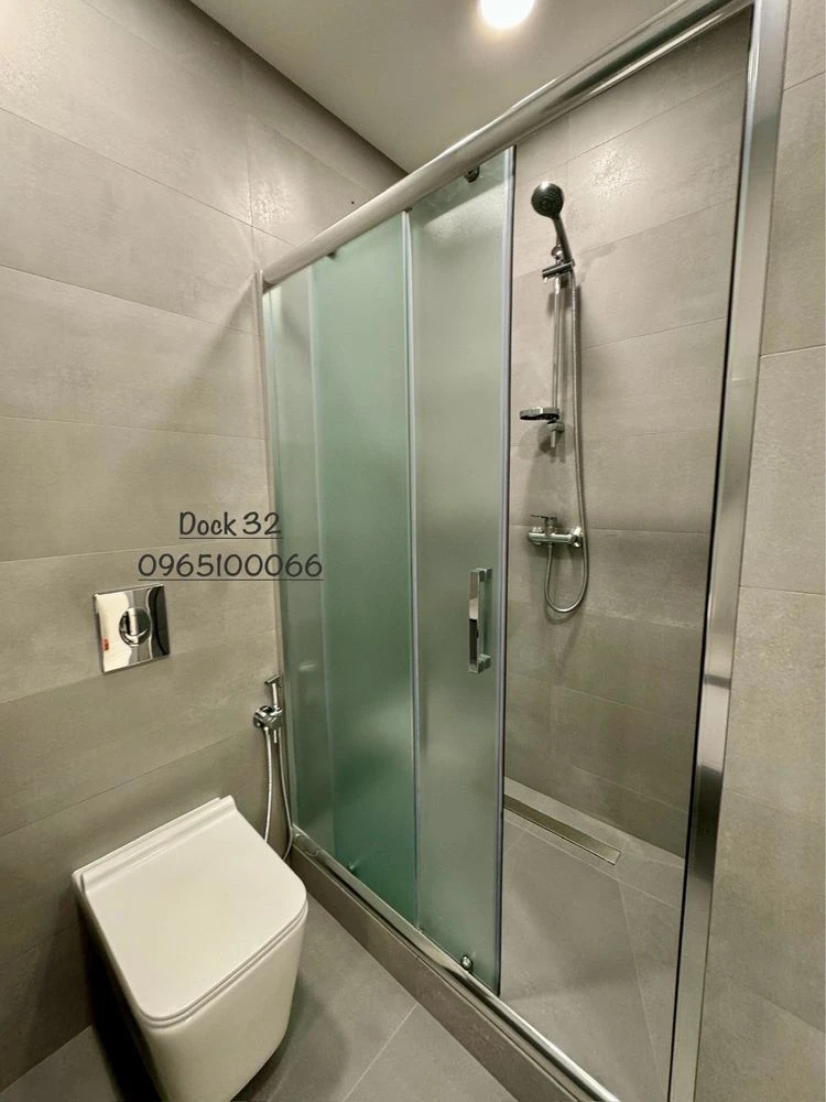 Продаж квартири Dock 32 . Від власника.  . В середині будинк