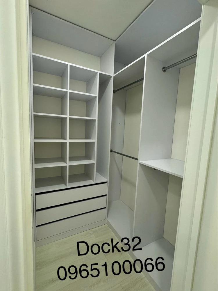 Продаж квартири Dock 32 . Від власника.  . В середині будинк