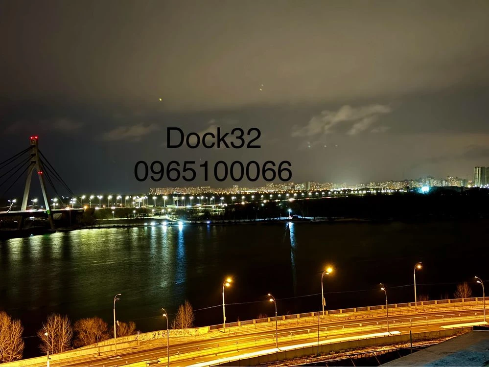 Продаж квартири Dock 32 . Від власника.  . В середині будинк