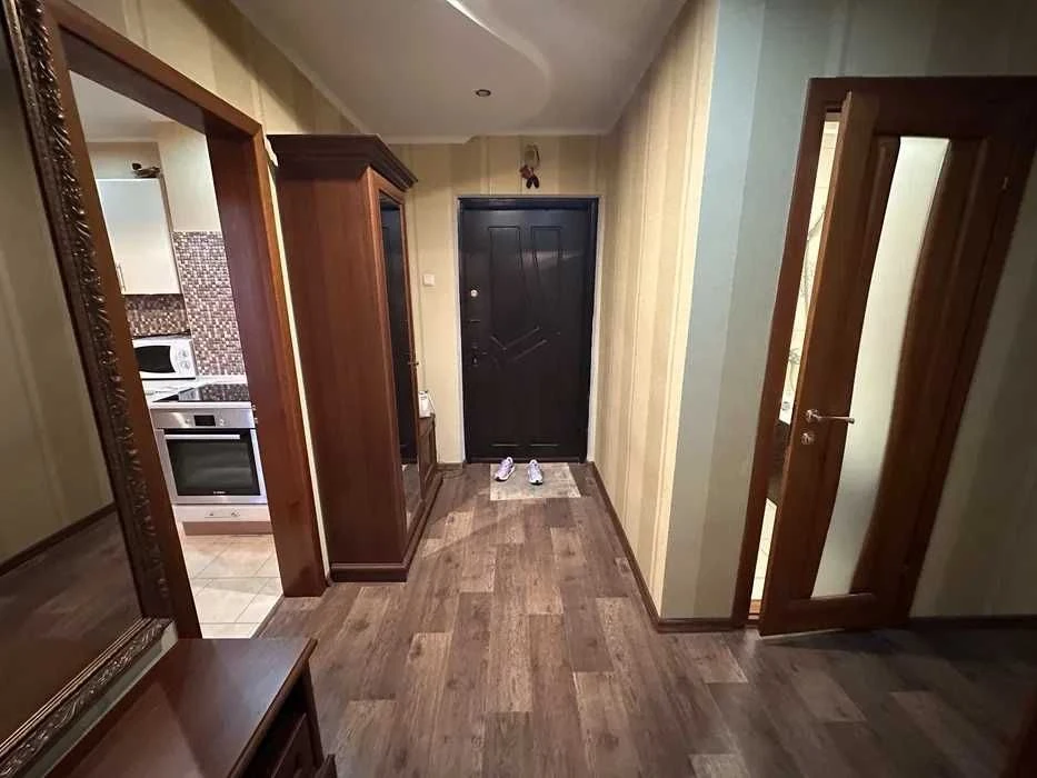 2-кімнатна квартира на Таїрова 53 м²  15 поверх  Якісний рем