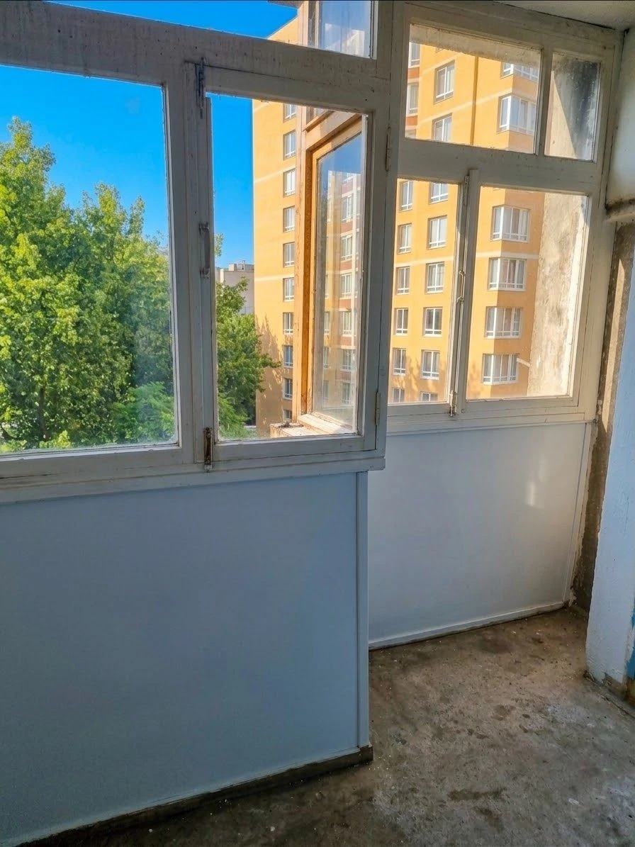 3 комнатная ,,чешка"! Крымский бульвар!Газ!