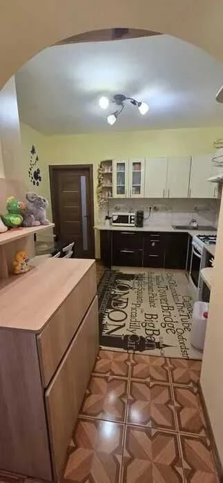 Продається 2 кім.квартира в НОВОБУДОВІ,на 5 поверсі,з меблям