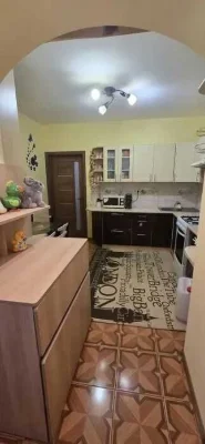 Продається 2 кім.квартира в НОВОБУДОВІ,на 5 поверсі,з меблям