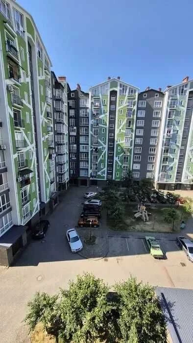 Продається 2 кім.квартира в НОВОБУДОВІ,на 5 поверсі,з меблям
