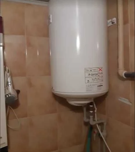 Продам 1к квартиру улучшенка 43кв.м пер.Пластичный , парк Юн