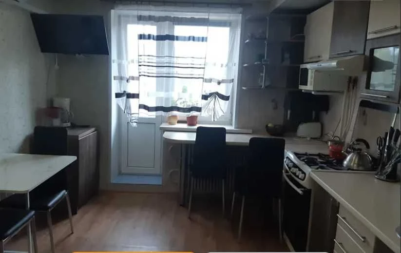 Продам 1к квартиру улучшенка 43кв.м пер.Пластичный , парк Юн